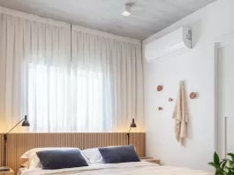 quarto-cabeceira-ripada-embaixo-janela-cortina-leve-vivianegobbatoarquitetura