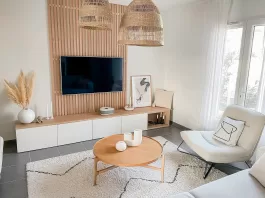 sala-de-estar-painel-ripado-tv-interior.bycc