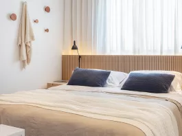 thumb-quartos-com-cama-embaixo-da-janela
