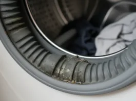 Máquina de lavar com mau cheiro? Como eliminar e evitar o problema